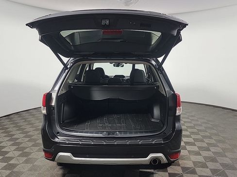 Used 2019 Subaru Forester Touring image 8