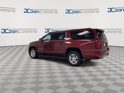 Used 2019 Chevrolet Suburban LT image 6
