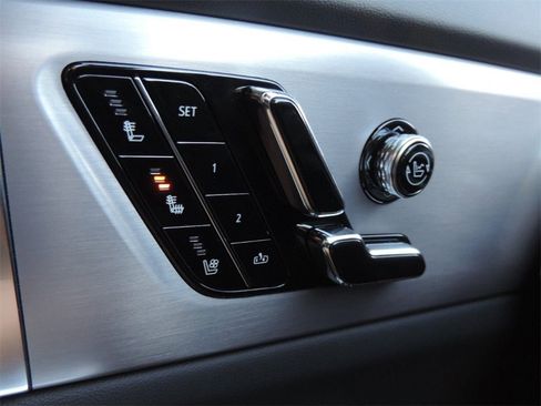 New 2026 Cadillac Vistiq Luxury image 24