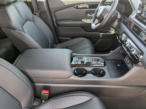 New 2025 Honda Pilot EX-L image 7