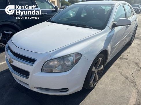 Used 2009 Chevrolet Malibu LT w/ Rear Power Package FWD image 1