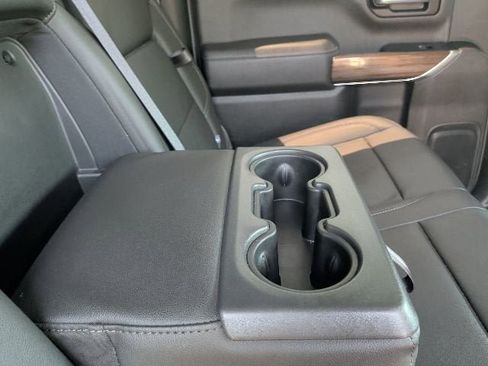 Used 2019 Chevrolet Silverado 1500 LT w/ All-Star Edition AWD/4WD image 18
