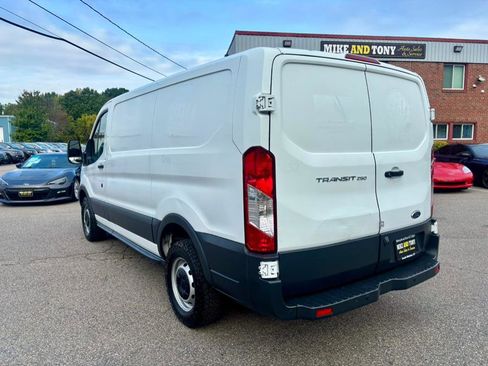 Used 2018 Ford Transit 250 130 Low Roof image 9