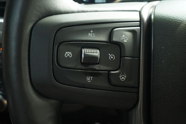 Used 2024 GMC Yukon Denali Ultimate AWD/4WD image 13