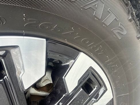 Used 2024 Nissan Frontier Pro-X RWD image 28