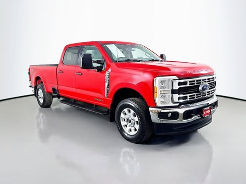 Used 2023 Ford F350 XLT w/ 360-Degree Camera Package image 7