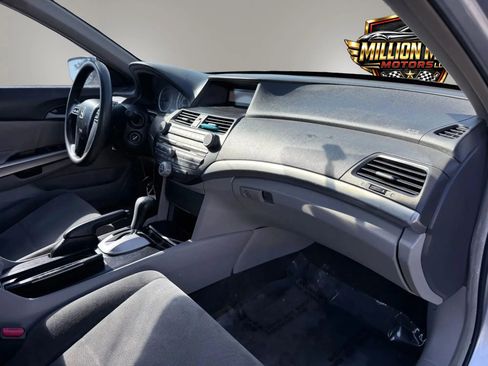 Used 2009 Honda Accord EX image 19