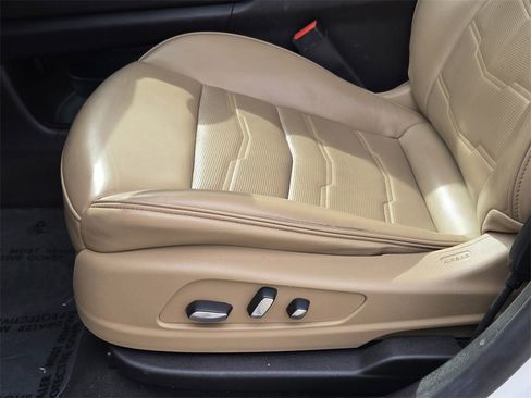 Used 2020 Cadillac XT6 Premium Luxury w/ Platinum Package image 26