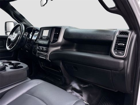Used 2024 RAM 2500 Tradesman w/ Chrome Appearance Group AWD/4WD image 30
