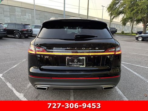 Used 2023 Lincoln Nautilus FWD w/ Premium Package image 7