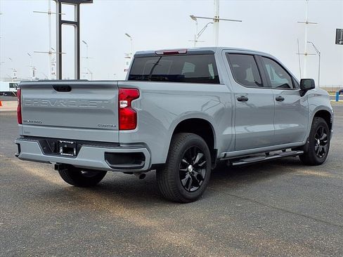 Used 2025 Chevrolet Silverado 1500 Custom image 7