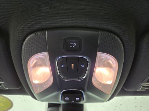 Certified 2025 Jeep Compass Limited w/ Elite Group AWD/4WD image 22
