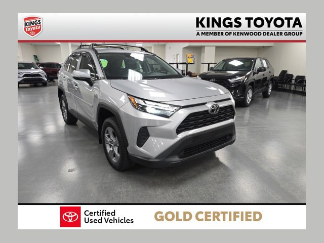 Used 2022 Toyota RAV4 XLE w/ Convenience Package FWD image 1