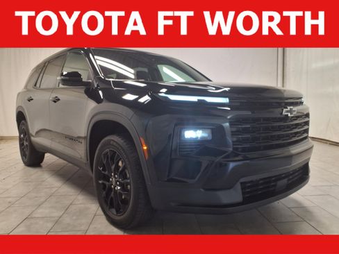 Used 2024 Chevrolet Traverse LT w/ Midnight/Sport Edition FWD image 1
