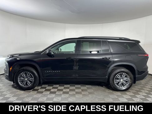 Used 2024 Chevrolet Traverse LT w/ LPO, Floor Liner Package FWD image 2