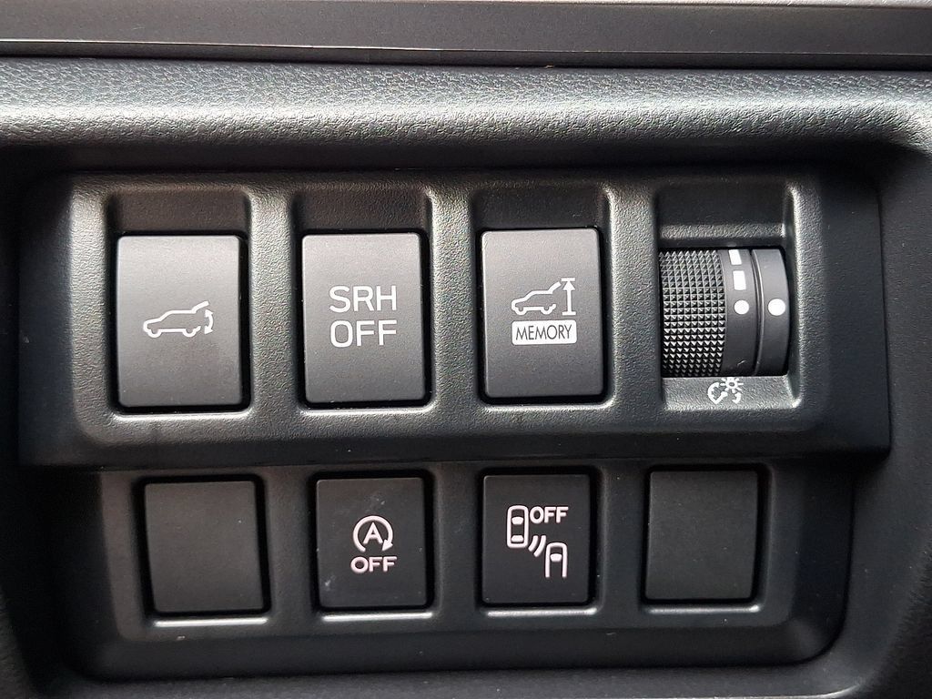 Used 2023 Subaru Forester Premium AWD/4WD image 30