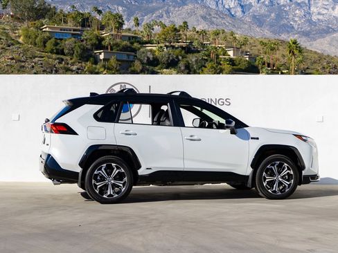 Used 2023 Toyota RAV4 XSE w/ Weather Package image 5