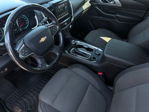 Used 2019 Chevrolet Traverse LT image 17