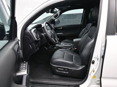 Certified 2023 Toyota Tacoma TRD Sport w/ TRD Premium Sport Package image 9