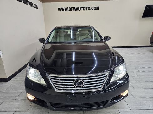 Used 2012 Lexus LS 460 Luxury image 3