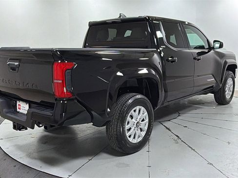 Certified 2025 Toyota Tacoma SR5 image 5