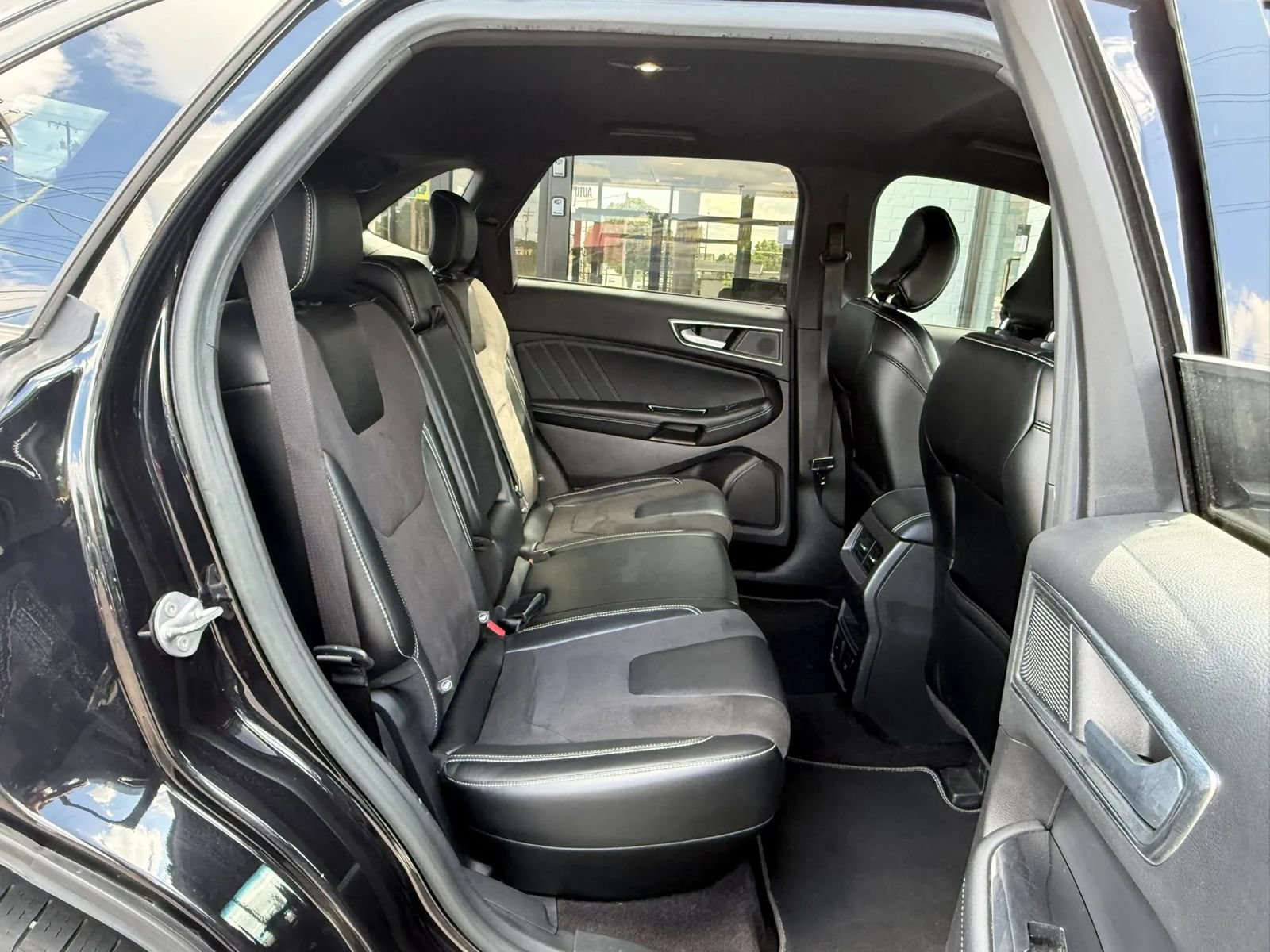 Used 2019 Ford Edge ST w/ Convenience Package AWD/4WD image 26