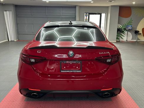 Used 2018 Alfa Romeo Giulia Ti Sport w/ Quick Order Package 22U Sport RWD image 5