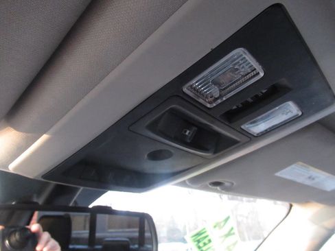 Used 2016 RAM 3500 Laramie image 33