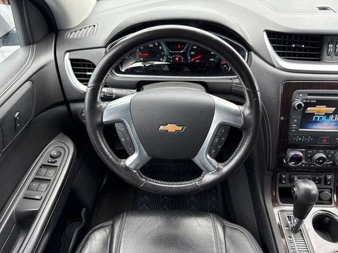 Used 2015 Chevrolet Traverse LT FWD image 14