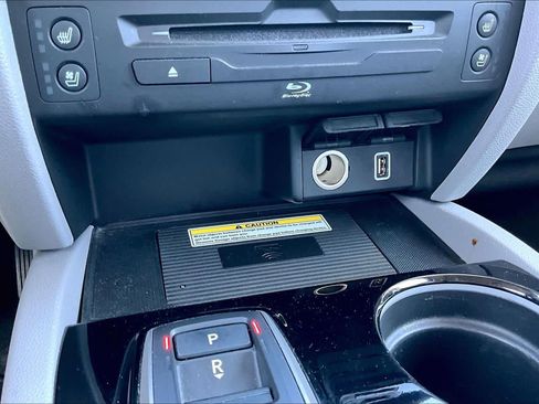 Used 2020 Honda Pilot Elite image 35