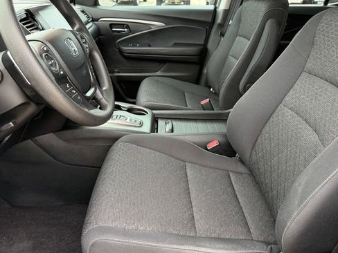Used 2023 Honda Ridgeline Sport image 10