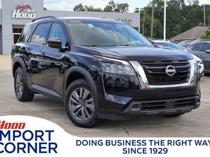 Used 2025 Nissan Pathfinder SV