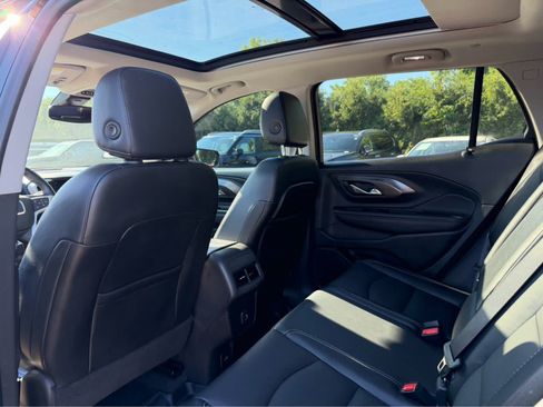 Used 2023 GMC Terrain SLT w/ GMC Pro Grade Package AWD/4WD image 6