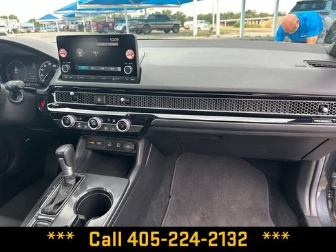 Used 2025 Honda Civic Sport image 20