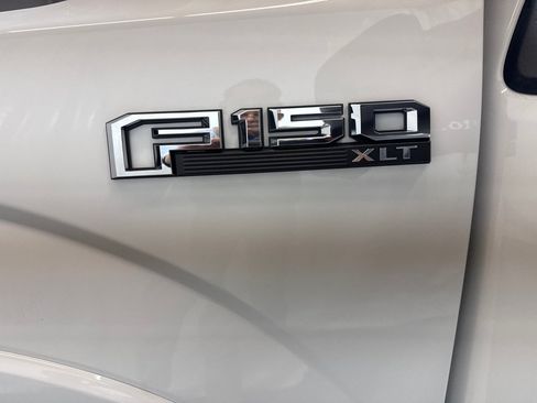 Used 2020 Ford F150 XLT w/ Equipment Group 302A Luxury AWD/4WD image 37
