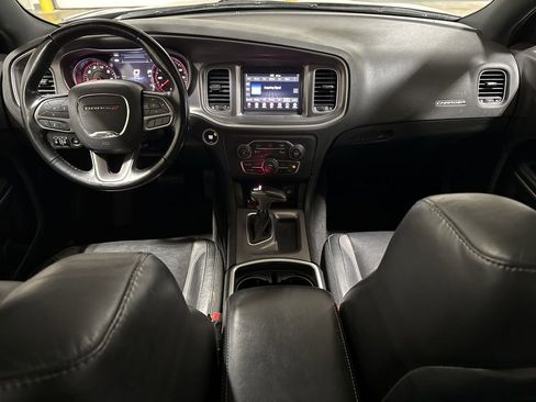 Used 2021 Dodge Charger SXT w/ Leather Interior Group RWD image 10