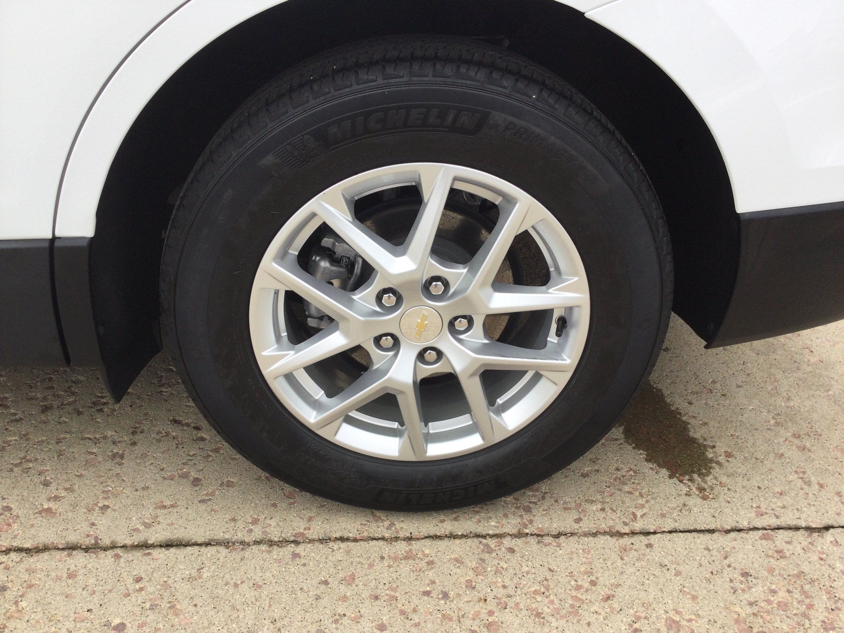 Used 2024 Chevrolet Equinox LT FWD image 5