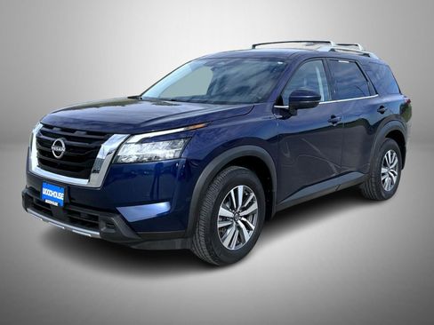 Used 2024 Nissan Pathfinder SL AWD/4WD image 1