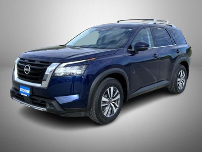 Used 2024 Nissan Pathfinder SL