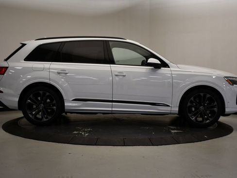 Used 2026 Audi Q7 3.0T Premium Plus w/ Premium Plus Package AWD/4WD image 6