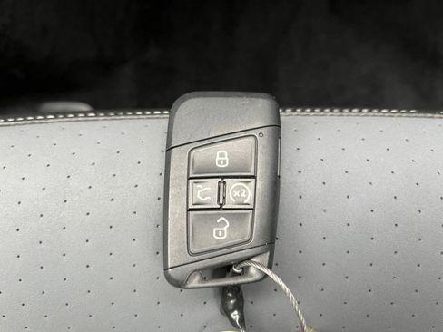 Used 2025 Volkswagen Jetta SE image 22