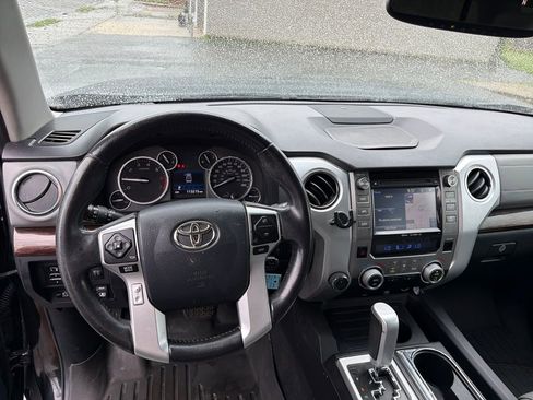 Used 2014 Toyota Tundra Limited w/ Limited Premium Package AWD/4WD image 26