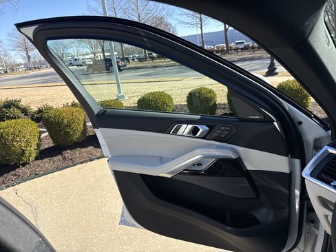 New 2026 BMW X6 xDrive40i w/ Executive Package AWD/4WD image 20