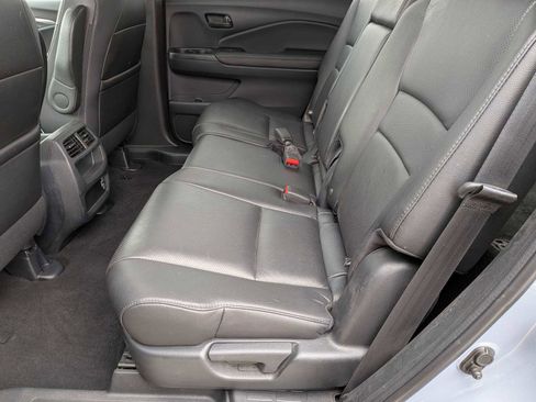 Certified 2023 Honda Passport EX-L image 19