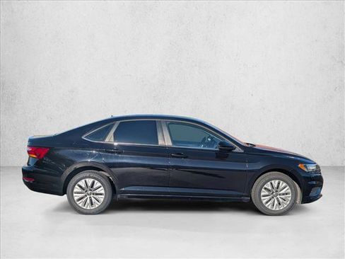 Used 2019 Volkswagen Jetta S w/ Driver Assistance Package FWD image 4