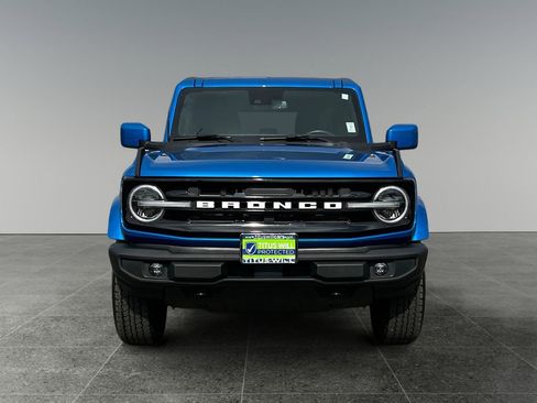 Used 2023 Ford Bronco Outer Banks image 2
