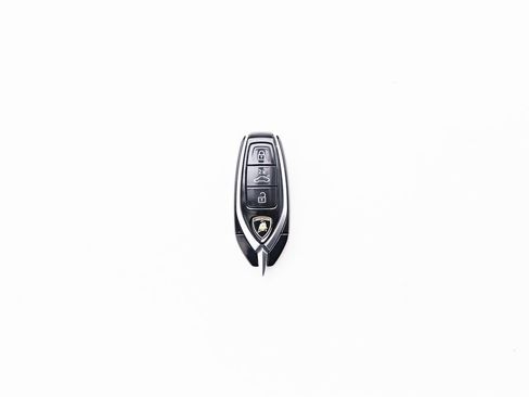 Used 2022 Lamborghini Urus image 93