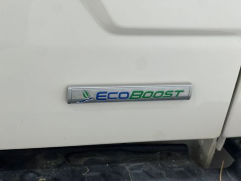 Used 2019 Ford F150 Lariat w/ Equipment Group 502A Luxury AWD/4WD image 39