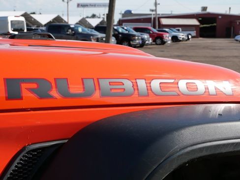 Used 2018 Jeep Wrangler Unlimited Rubicon w/ Cold Weather Group AWD/4WD image 10