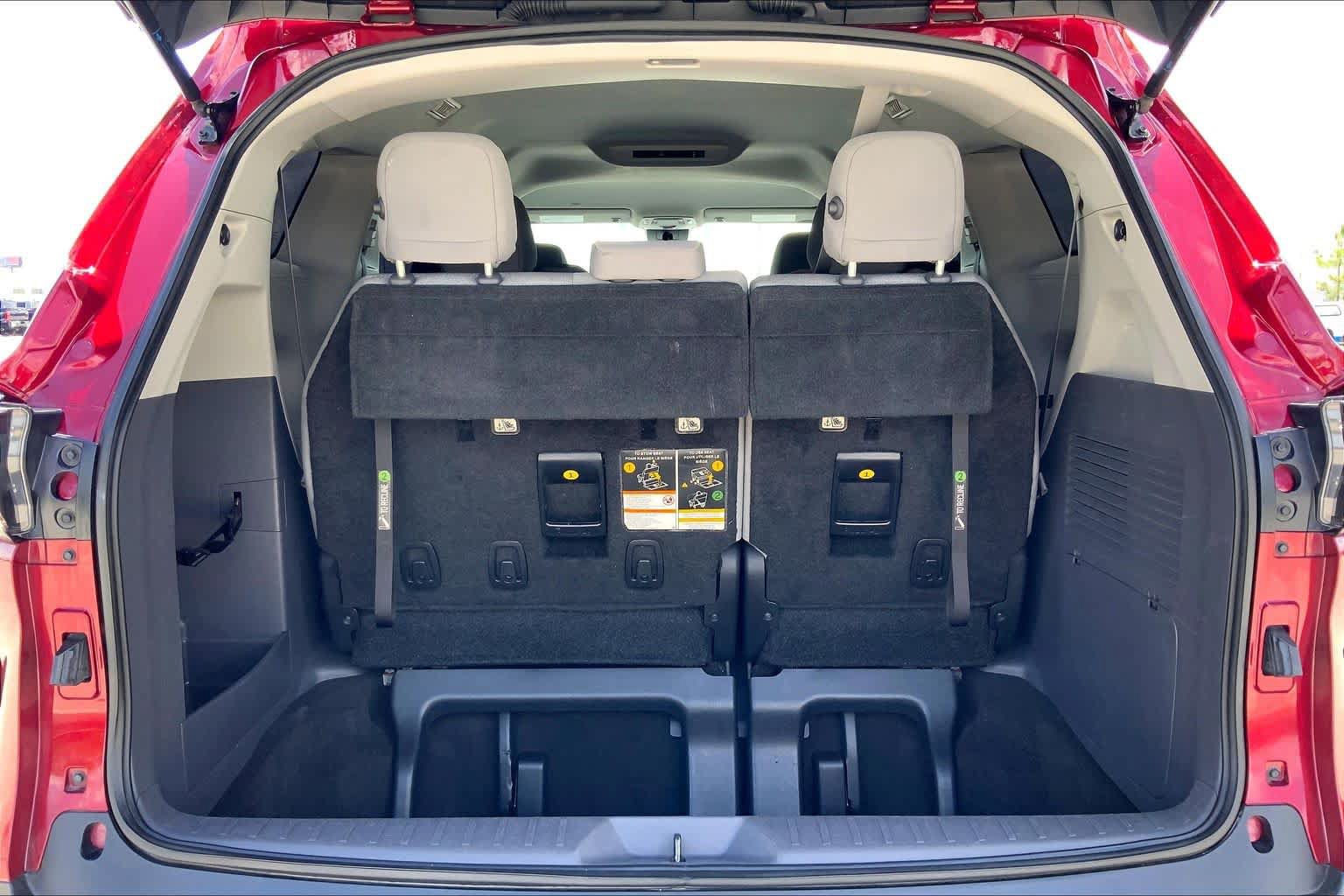 Used 2022 Toyota Sienna LE FWD image 34